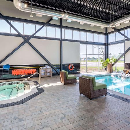 Wingate By Wyndham Kanata West Ottawa Exteriör bild