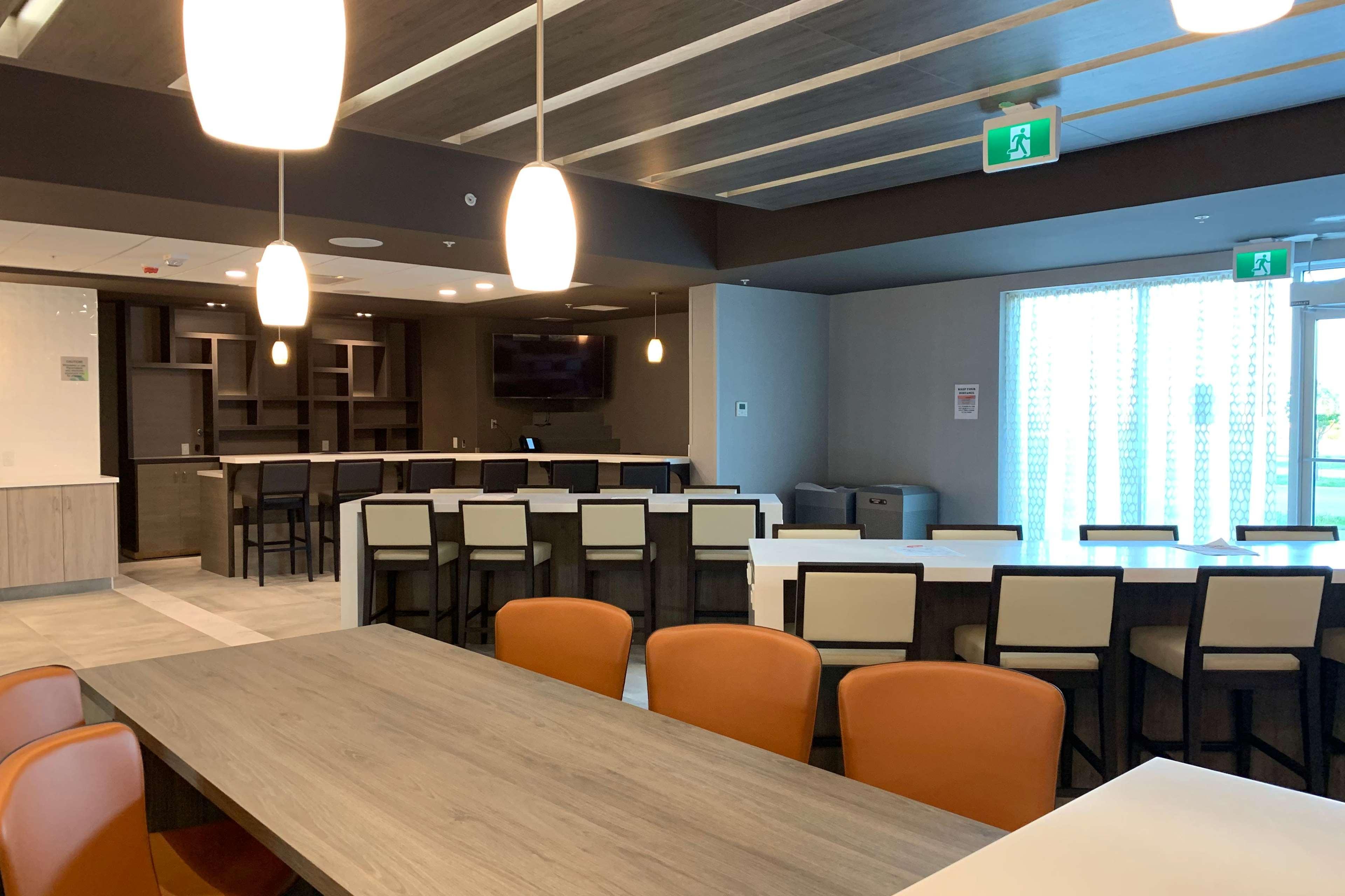 Wingate By Wyndham Kanata West Ottawa Exteriör bild